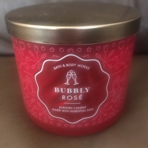 BATH AND BODY WORKS BUBBLY ROSE SCENTED CANDLE